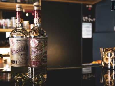 La maggior parte dei prodotti vengono importati dal Per�: tra questi il Pisco, un particolare distillato di vino